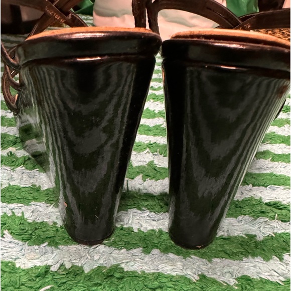 PRADA WEDGE STRAPPY LUXURIOUS SHOES US 8 BLK PATTON LEATHER NEW - Picture 3 of 10